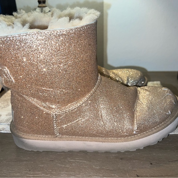 Ugg Gold Mini Bailey Bow Sparkle Size 9 - Picture 3 of 8